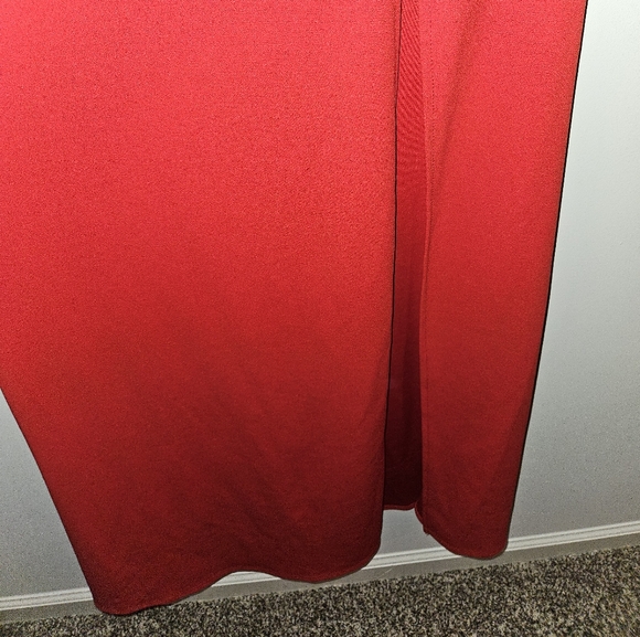 Windsor Bright Red Off Shoulder Dress - Picture 7 of 16